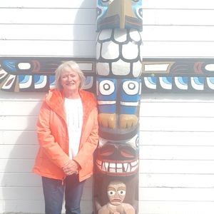 Meet your Posher, Roxanne